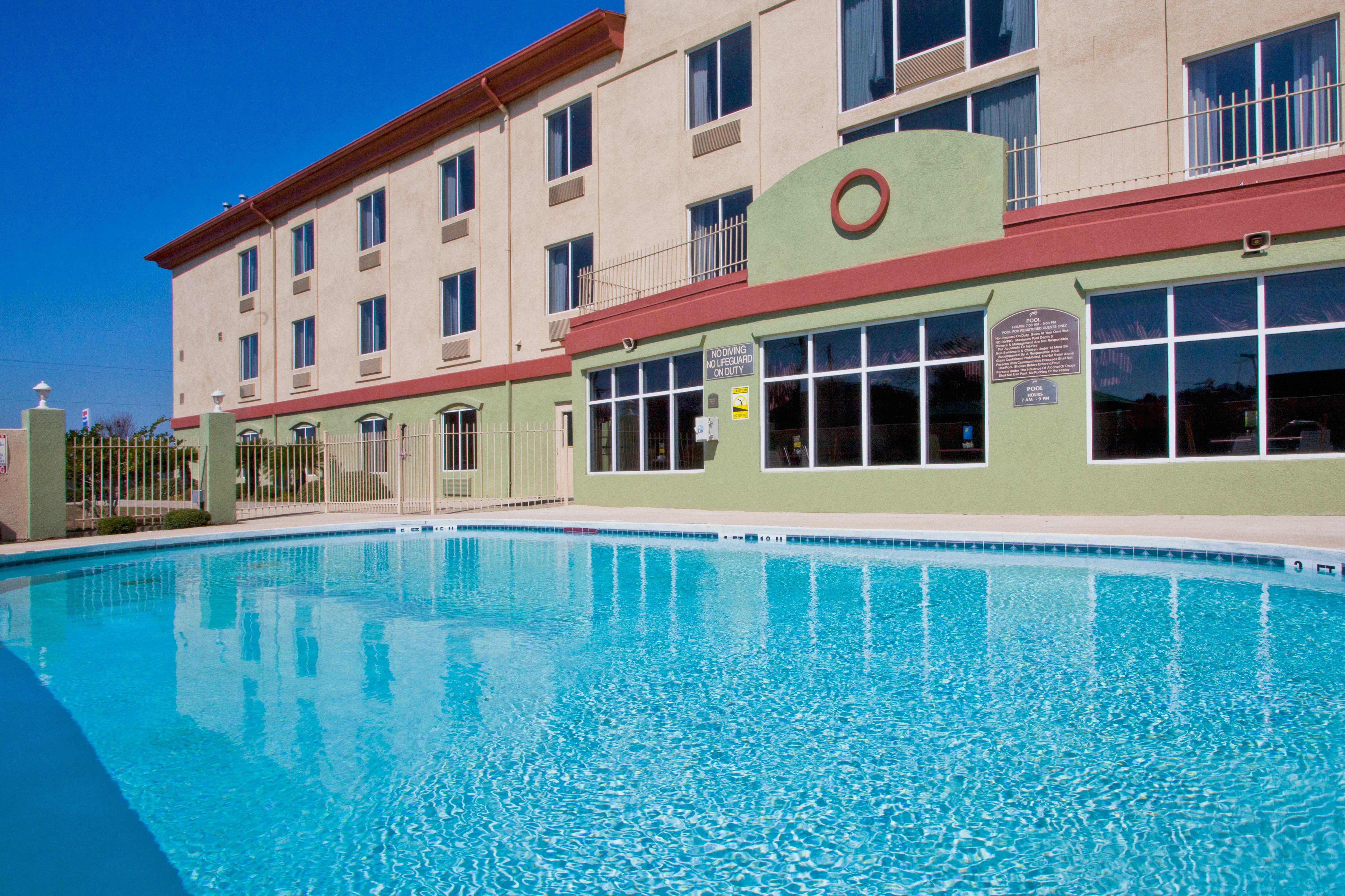 Holiday Inn Express Hotel & Suites Live Oak By Ihg Ngoại thất bức ảnh