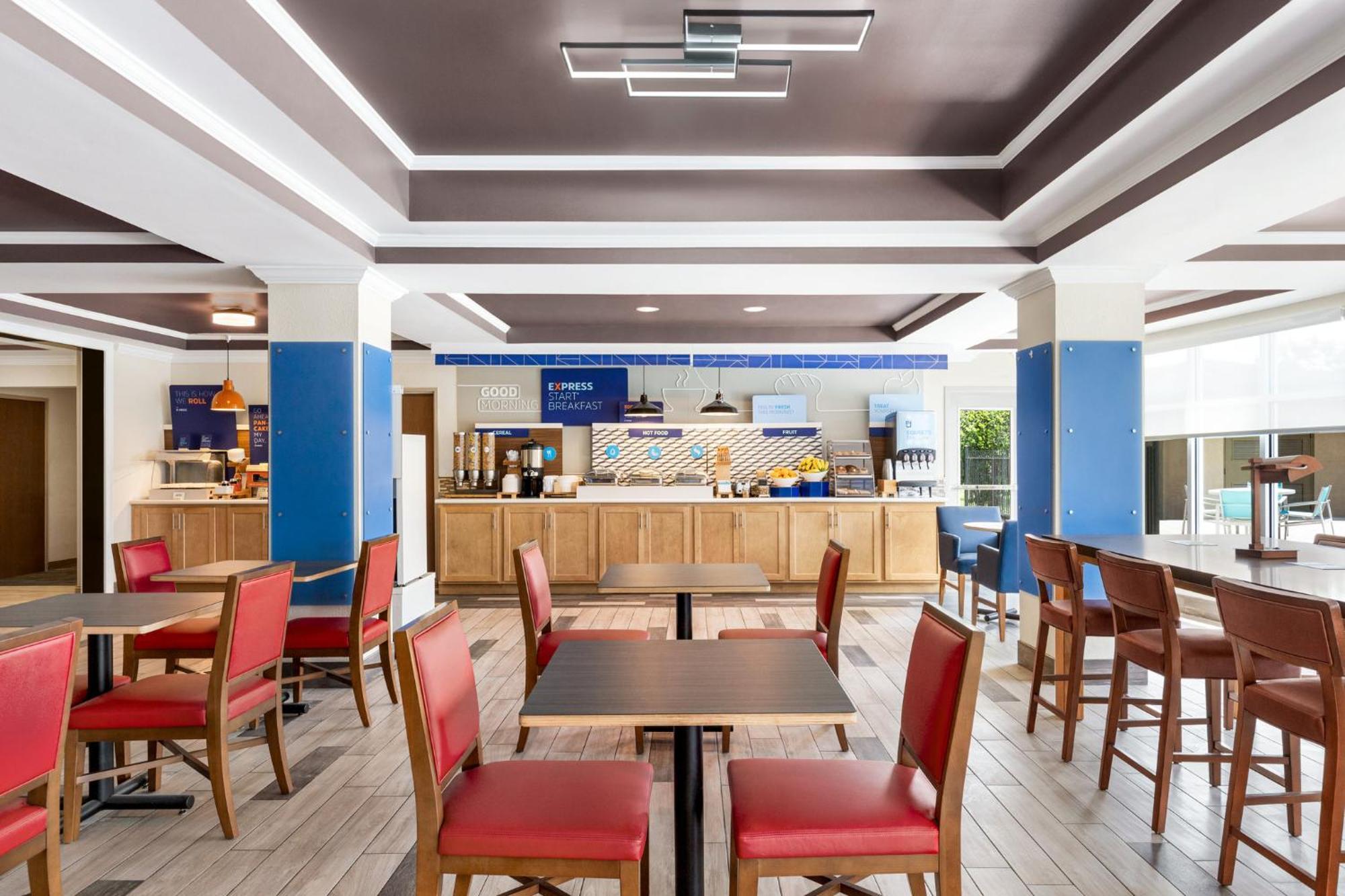 Holiday Inn Express Hotel & Suites Live Oak By Ihg Ngoại thất bức ảnh