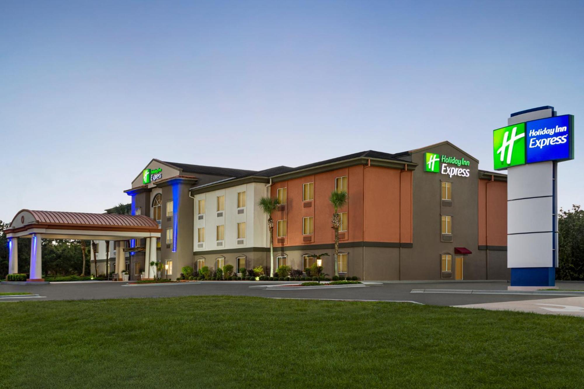 Holiday Inn Express Hotel & Suites Live Oak By Ihg Ngoại thất bức ảnh