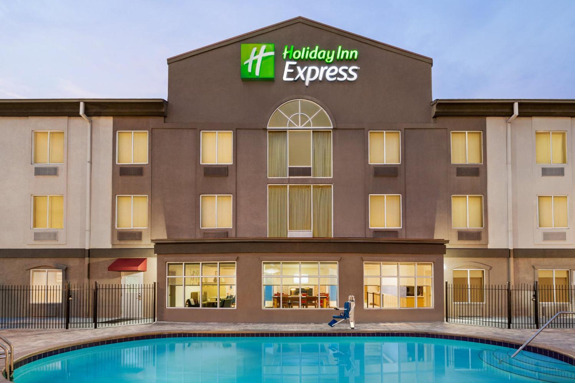 Holiday Inn Express Hotel & Suites Live Oak By Ihg Ngoại thất bức ảnh